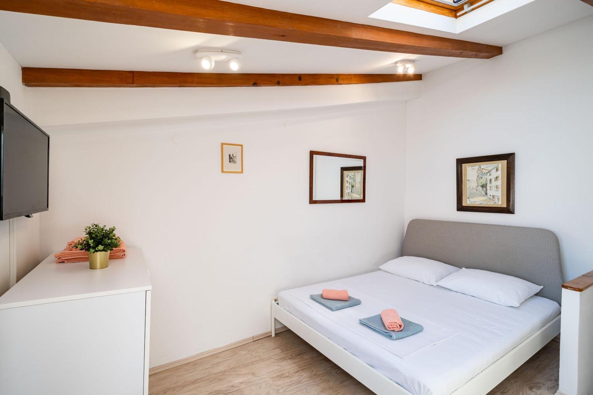Lovely Holiday House Othello Next To The Buza Beach 두브로브니크 외부 사진